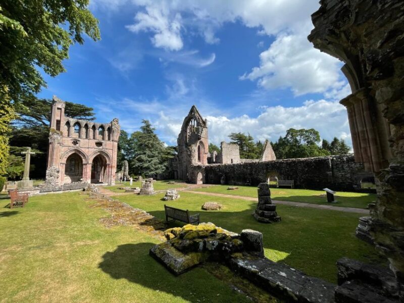 Stone & Story: Rosslyn Chapel & Melrose Abbey Day Trip - Who Will Appreciate This Tour Most?