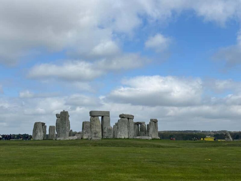 Stonehenge and Avebury stone circles. Guided tours - Exploring England’s Prehistoric Wonders: A Guided Tour of Stonehenge and Avebury