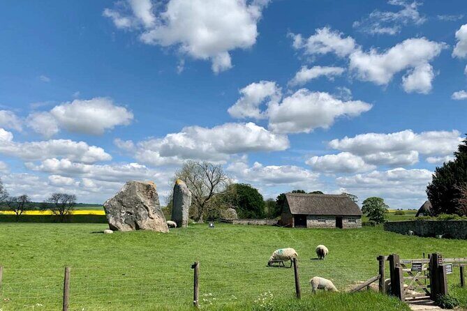 Stonehenge and The Stone Circles of Avebury Day Trip from London - A Deep Dive into the Elements of the Tour