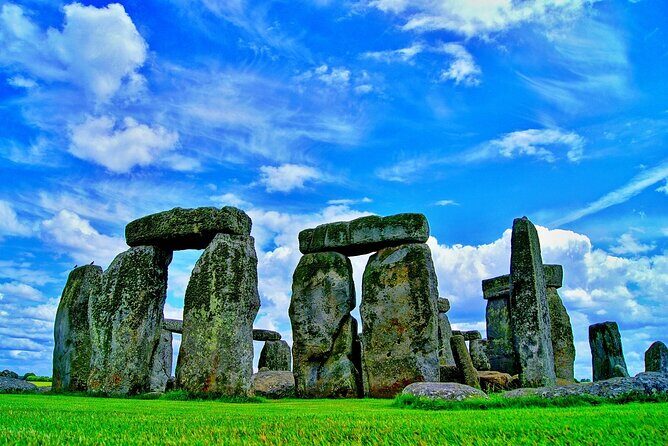 Stonehenge and Windsor Tour from London - FAQ
