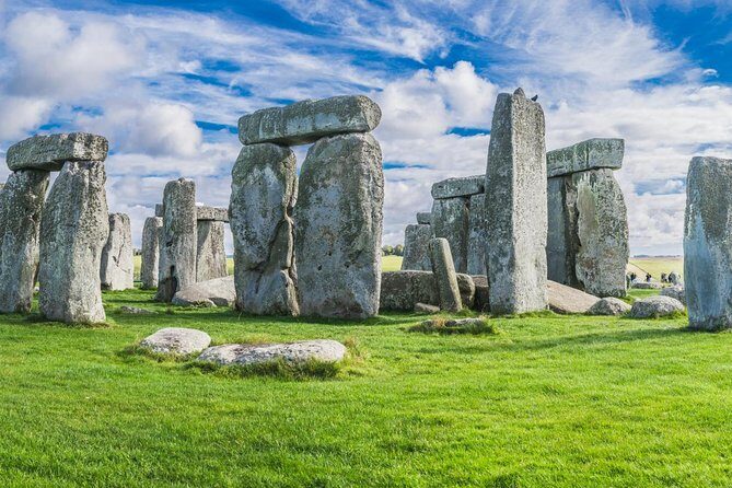 Stonehenge Half-Day Tour from London with Admission & Snack Pack - Who Should Consider This Tour?