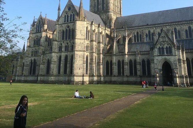 Stonehenge & Salisbury Cathedral: Private Day Trip from London - Possible Drawbacks or Considerations