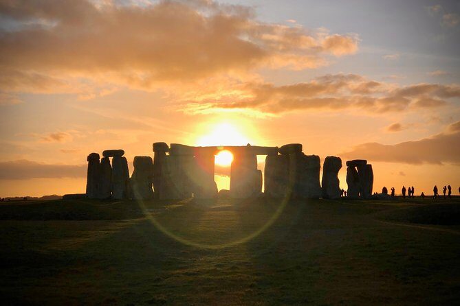 Stonehenge Special Access Guided Morning Tour from London - An In-Depth Look at the Tour Experience