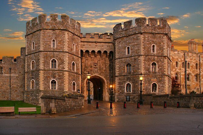 Stonehenge, Windsor Castle and Bath Full Day Guided Tour - Overview of the Stonehenge, Windsor Castle, and Bath Full Day Guided Tour