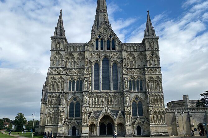 Stonehenge, Windsor, Salisbury... Private Trips from Southampton - Detailed Breakdown of the Itinerary