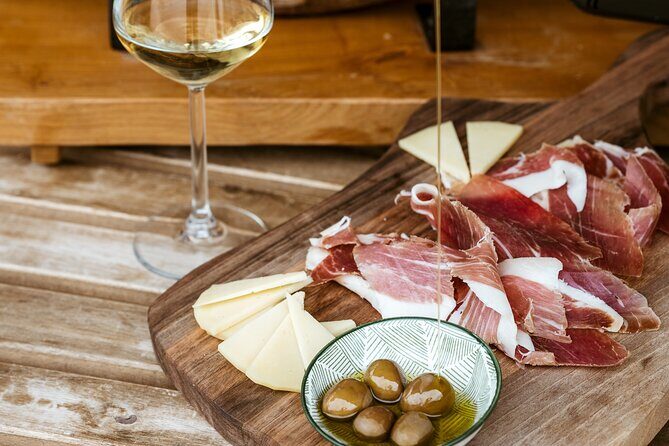 Ston's Bite of Delight: kurla Winery's Wine & Snack - Practical Details: What Travelers Need to Know