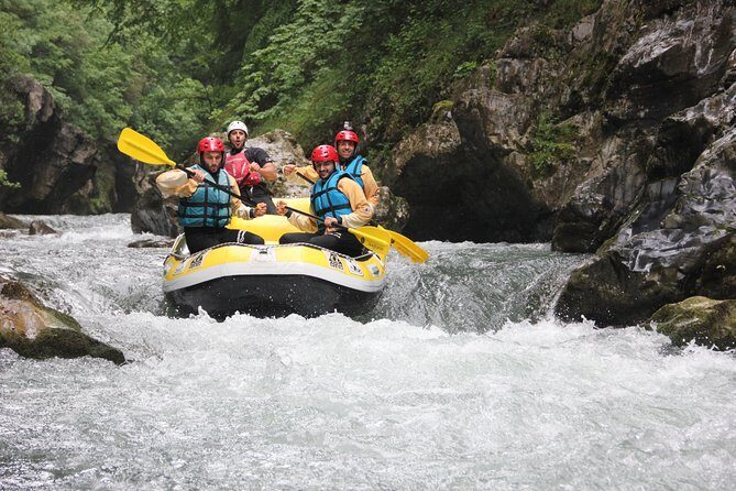 "Stop & Go" rafting - "Stop & Go" Rafting in Calabria: An Unforgettable Day on the Lao River