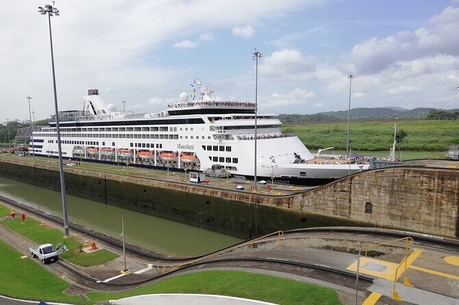 Stop-over tour of Panama City from the Airport - Key Points