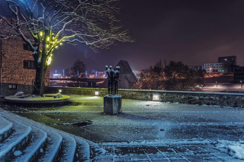 Stories and Tastes of Maribor: City Tour with Wine Tasting - Key Points
