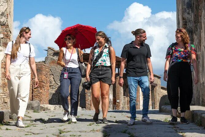 Stories of Pompeii: Small Group tour with archeology expert guide - Who Should Consider This Tour?