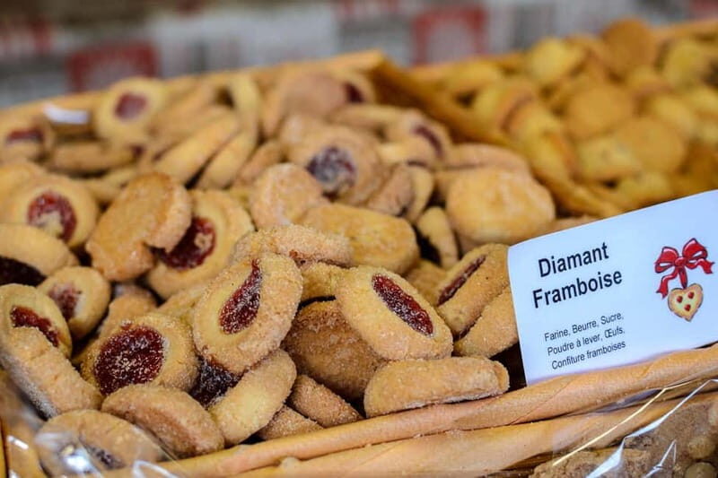 Strasbourg Christmas market tour and culinary city tour with tastings - Key Points
