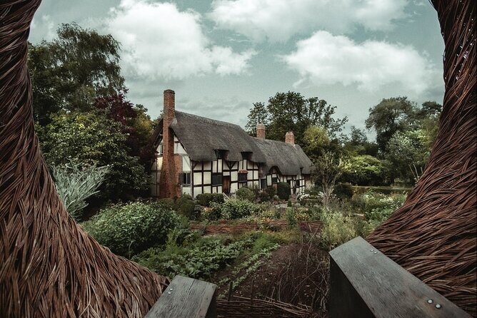 Stratford-Upon-Avon Audio Walking Tour: Shakespeare's Life - Practical Tips for Making the Most of the Tour