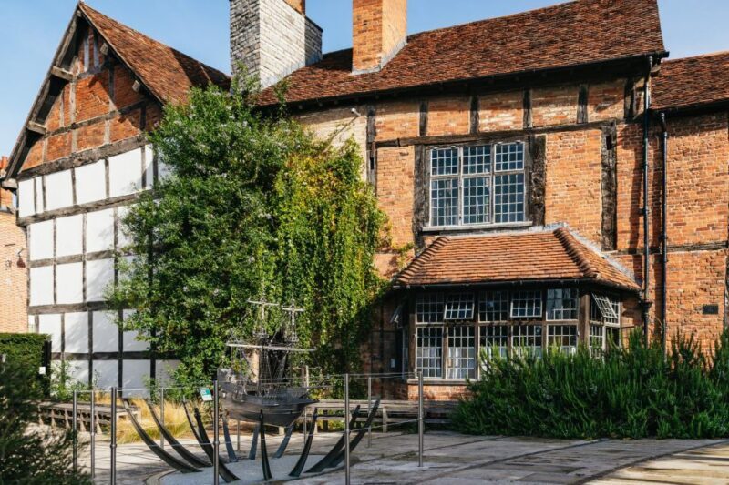 Stratford-upon-Avon: Shakespeare's Birthplace Ticket - The Location and What to Expect on Arrival
