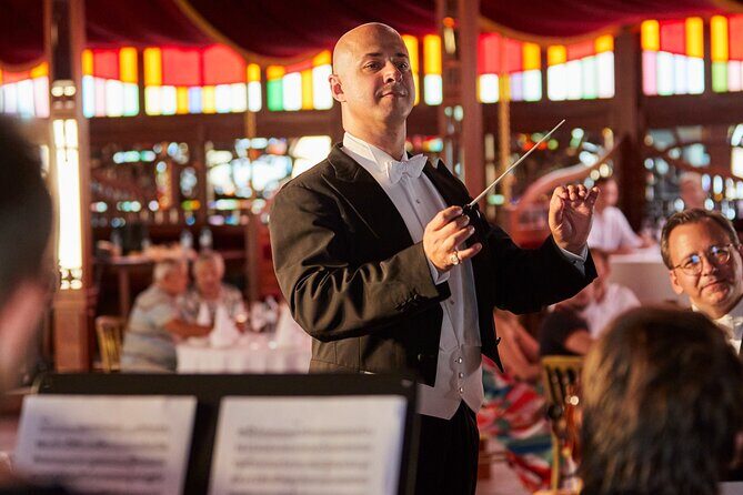 Strauss Dinner Show - FAQ