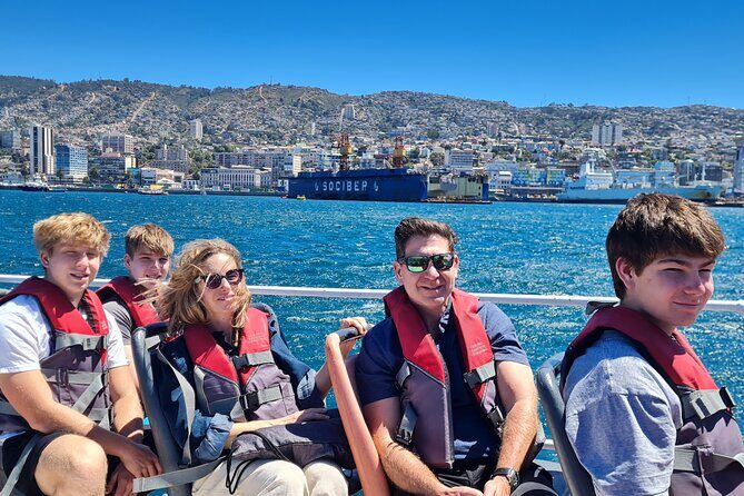 Street Art in Valparaiso and Wines in Casablanca from Santiago - A Deep Dive into the Day Trip: What Makes It Special