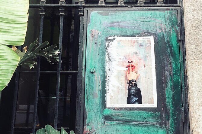 Street art, Sculptures and Murders Walking Tour in Barcelona - The Price and Value