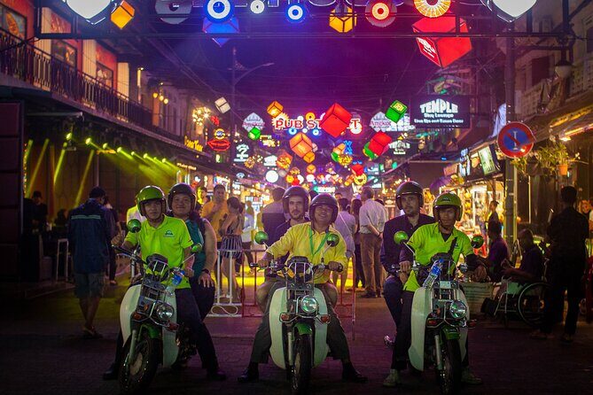 Street Food Tour by Scooter in Siem Reap - Exploring Siem Reap’s Night Scene by Scooter