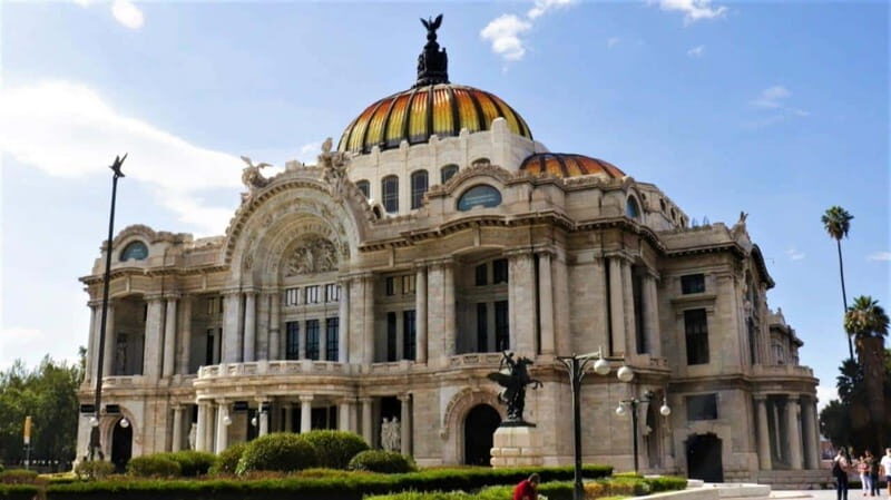 Street Food Tour Mexico City: Local Flavors and History - Key Points