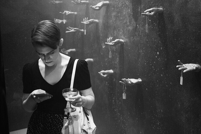 Street Photography Workshops in London - Exploring the Details of the London Street Photography Workshop