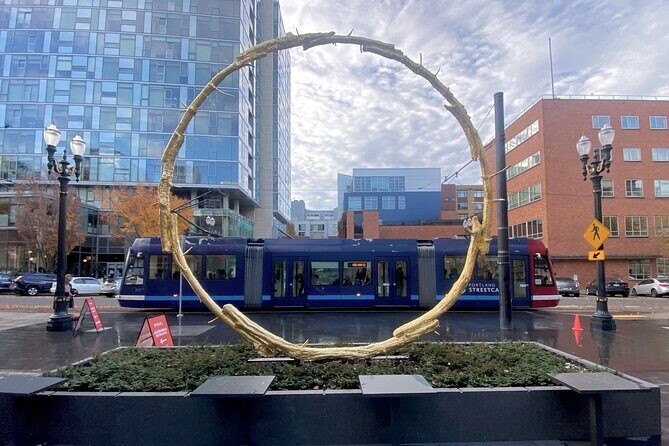 Streetcar Around Portland to Pearl, Slabtown, and Waterfront - Exploring Portland on the Streetcar: A Guided Tour of Pearl, Slabtown, and Waterfront