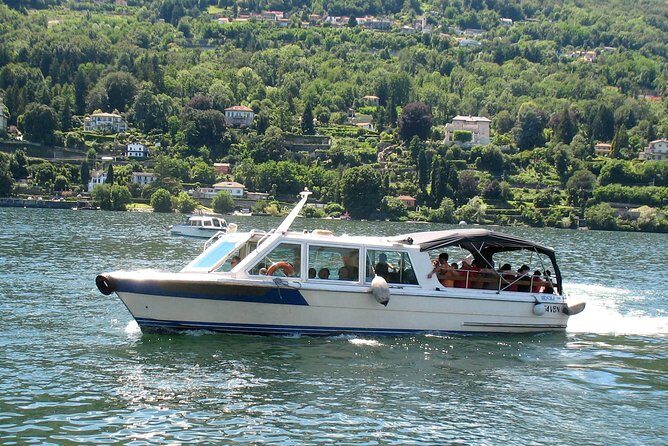 Stresa: 1-Day 3 Borromean Islands Hop-On Hop-Off Boat Tour - How the Experience Feels on the Water
