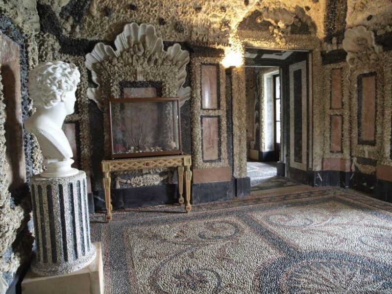 Stresa: Isola Bella Hop-on Hop-off Boat Tour - Stresa: Isola Bella Hop-on Hop-off Boat Tour