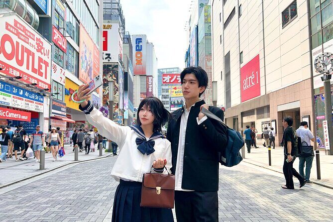 Stroll Akihabara in Japanese School Uniform - Key Points