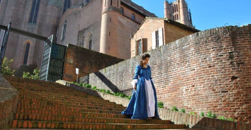 Stroll with Madame de Lapérouse in 18th-Century Albi - An In-Depth Look at the Tour Experience