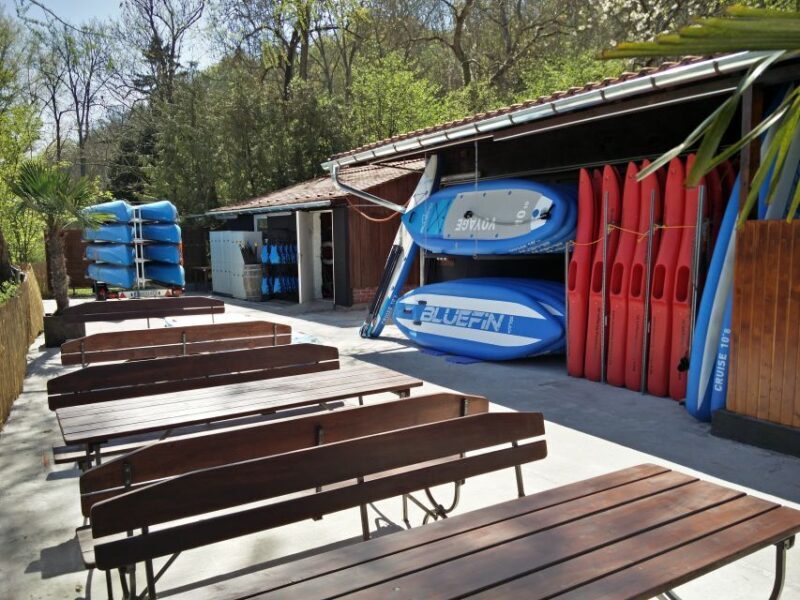 Stuttgart: Water Shoe Rental - In-Depth Review of the Stuttgart Water Shoe Rental Experience