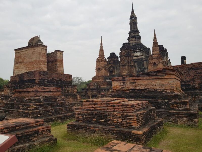 Sukhothai: Full-Day Historical Park Cycling Tour with Lunch - Who Will Love This Tour?