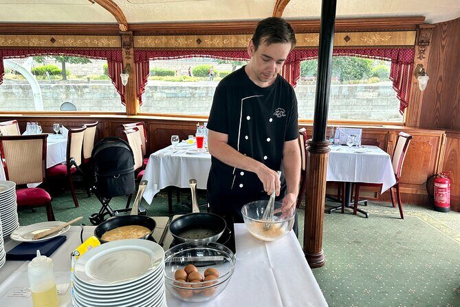 Summer Danube Brunch Cruise in Budapest - An Overview of What You Can Expect