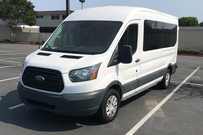 Summit Ski Resort to Seattle Field BFI Departure Private Transfer - Key Points