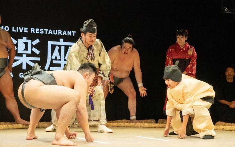 Sumo Show with Traditional Meal Course at HIRAKUZA GINZA TOKYO - Key things to know before you book