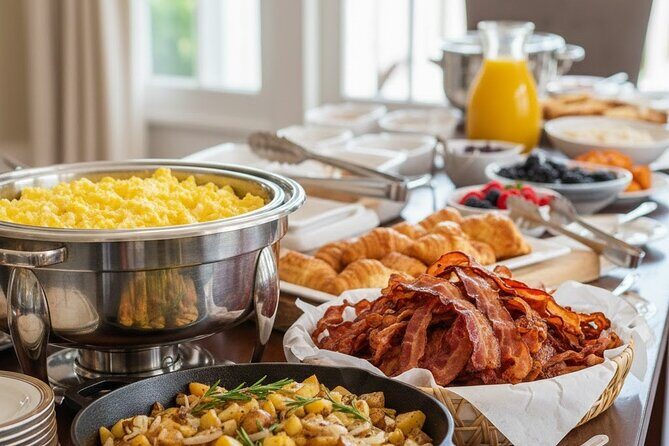 Sunday Brunch Cruise on Lake Minnetonka - Key Points