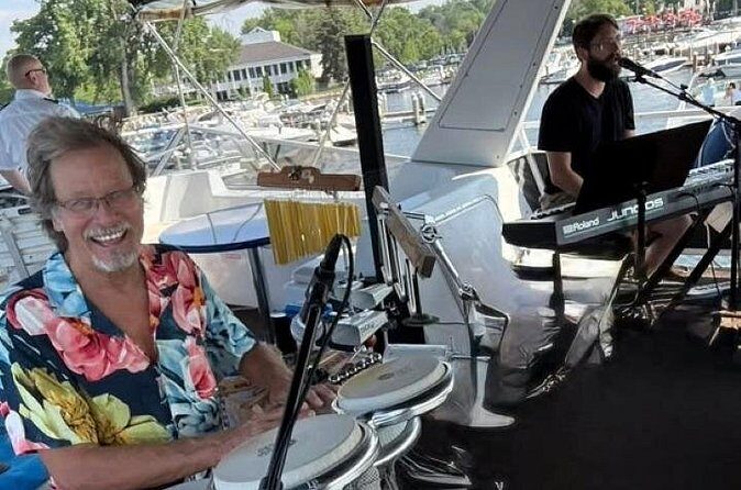 Sunday Dinner Show Cruise on Lake Minnetonka - FAQs