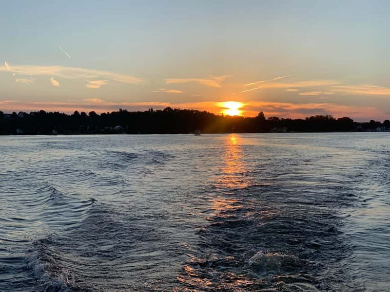 Sundowner, 2-hour sunset boat tour with skipper. - Exploring Potsdam by Water: An In-Depth Review