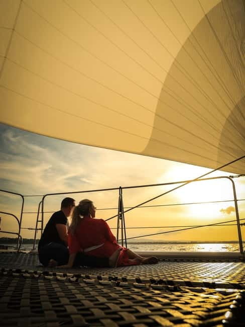 Sunny Beach: Sunset Catamaran Cruise with Dinner & Prosecco - Key Points