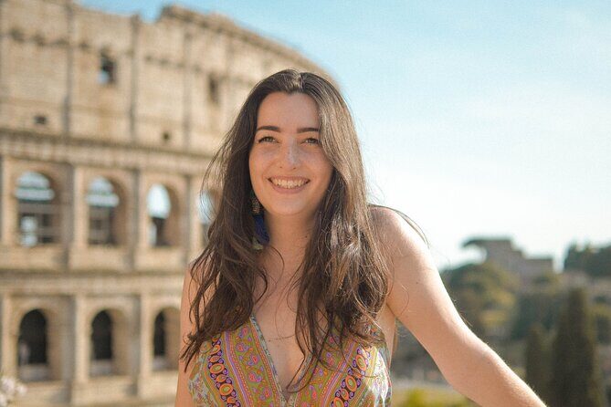Sunny Photoshoot with a Local in the Heart of Rome - Key Points