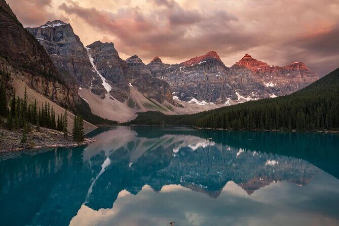 Sunrise Adventure: Alpenglow at Moraine Lake & Lake Louise - Key Points