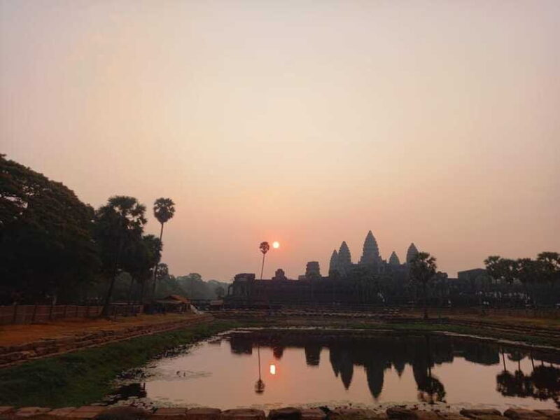Sunrise at Angkor Wat, explore other temples with a Spanish tour guide. - FAQ