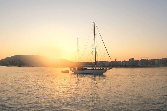 Sunrise SUP tour & breakfast - Private stand up paddle boarding experience - An in-depth look at the Sunrise SUP tour in San Sebastian