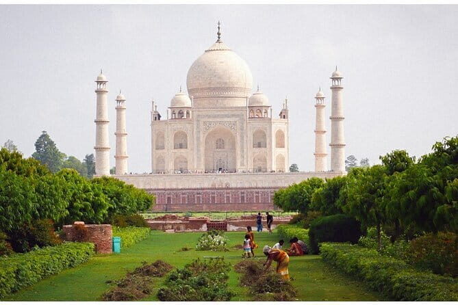 Sunrise Taj Mahal, Agra Fort, Red Taj and Moonlit Garden Private Tour - Exploring the Heart of Agra: A Detailed Review