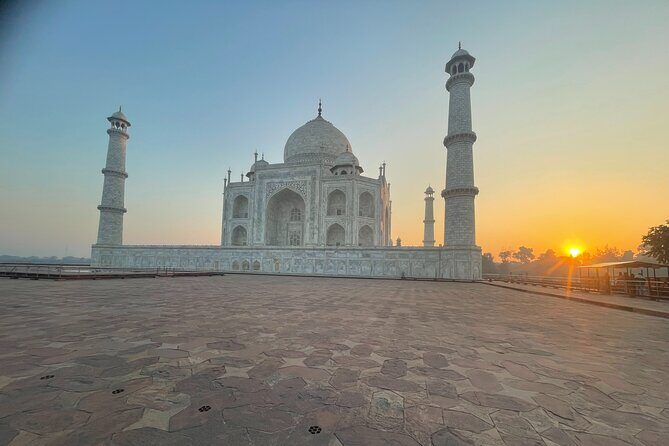 Sunrise Taj Mahal and Agra Fort Tour from Delhi by Car - An In-Depth Look at the Sunrise Taj Mahal and Agra Fort Tour