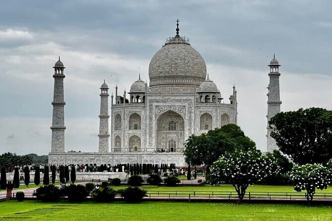 Sunrise Taj Mahal Private Tour from Delhi - Exploring the Sunrise Taj Mahal Private Tour from Delhi