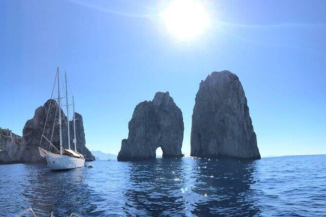 Sunset at Faraglioni rocks - unforgettable overnight stay  Capri - FAQ