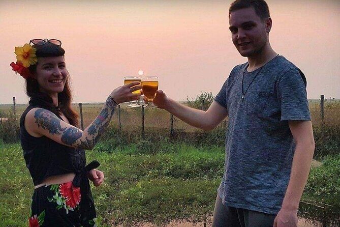 Sunset Bike Tours in Countryside and Picnic - Key Points