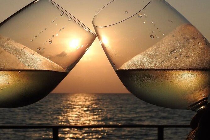 Sunset boat tour in Sesimbra - Sunset Boat Tour in Sesimbra: An Authentic Coastal Experience