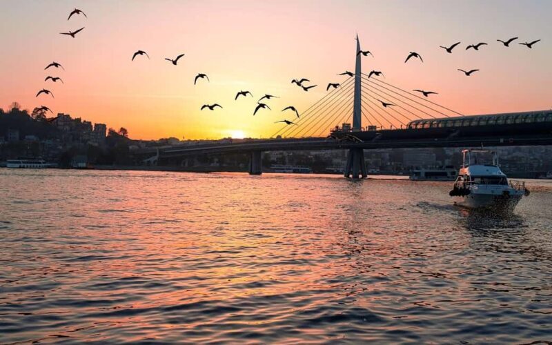 Sunset Bosphorus Yacht Tour with Golden Horn View - The Highlights That Make It Special
