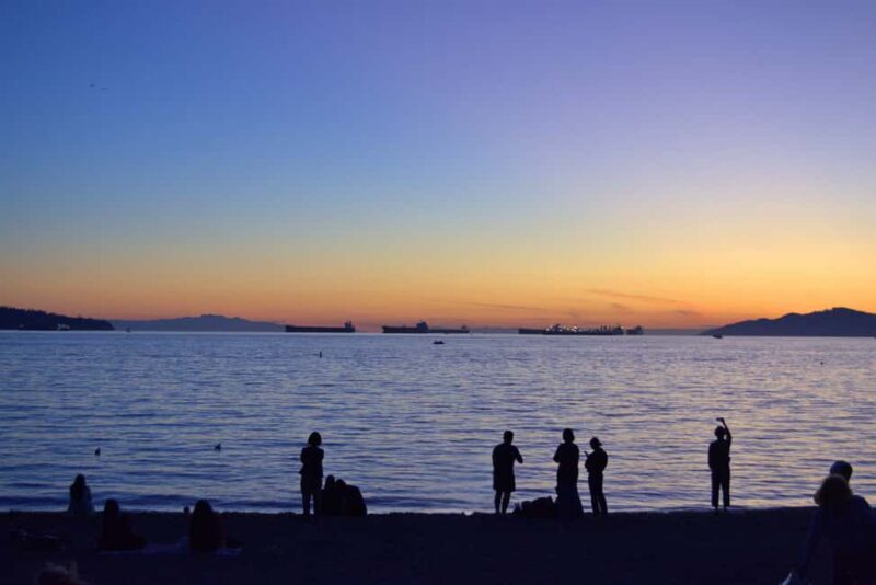 Sunset Bus Tour: Stanley Park & English Bay Photostops - FAQ