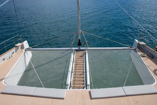 Sunset Cancun Mayëy : Premium Catamaran Dinner with Outdoor Bar - Sunset Cancun Mayëy: Premium Catamaran Dinner with Outdoor Bar